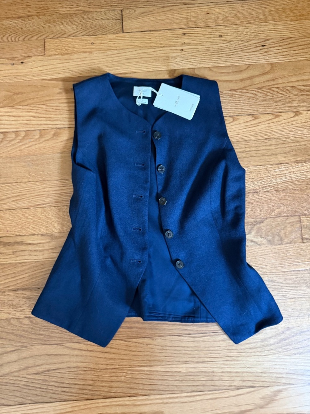 Aritzia Wilfred Regal Vest - PowerLinen™ in Navy